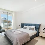 Modern T2 Near The City Center !