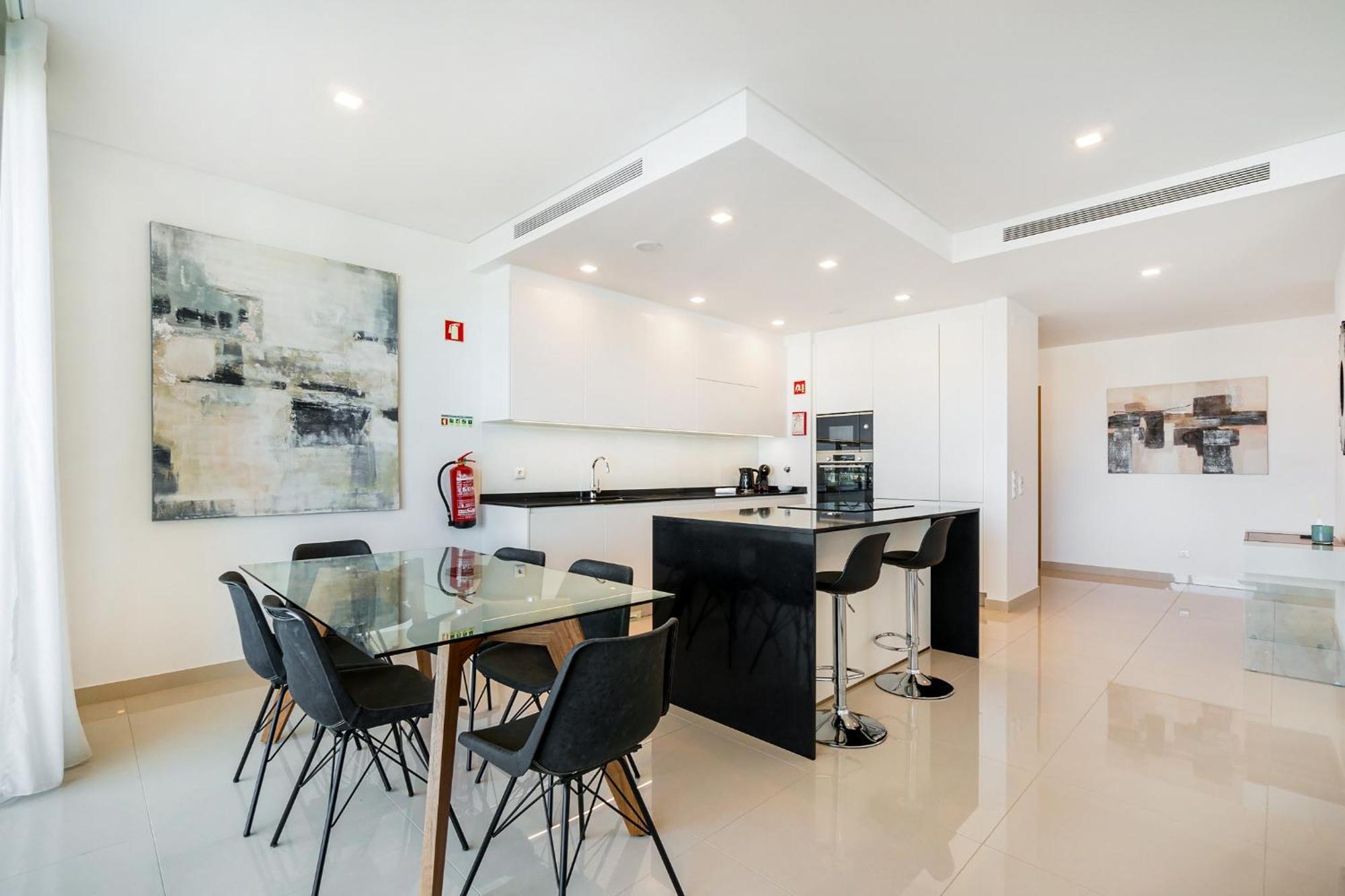 Apartment Modern T2 Near The Center !