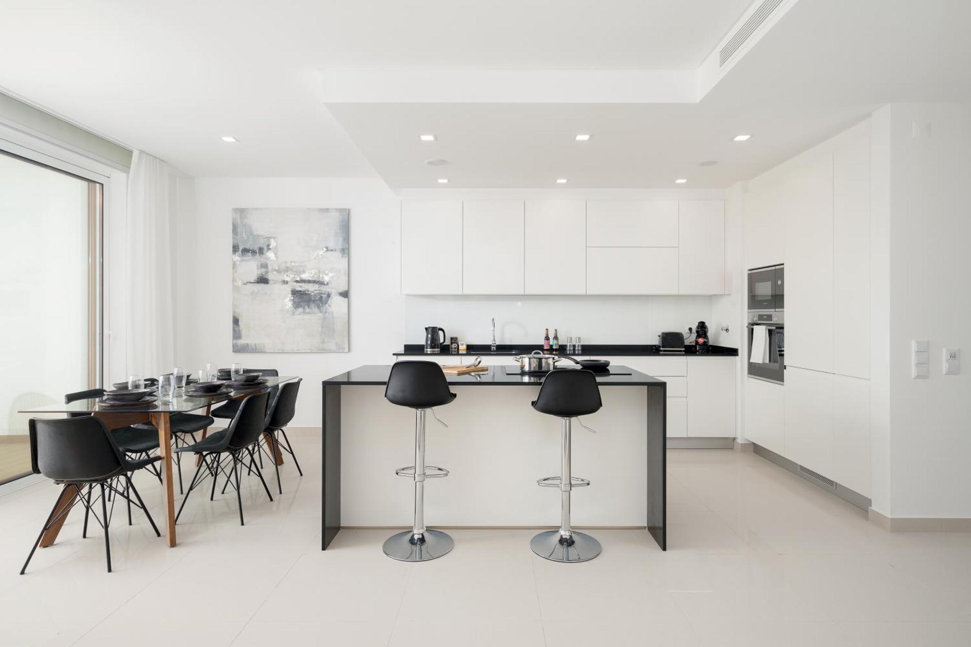 Modern T2 Near The Center ! * Lagos